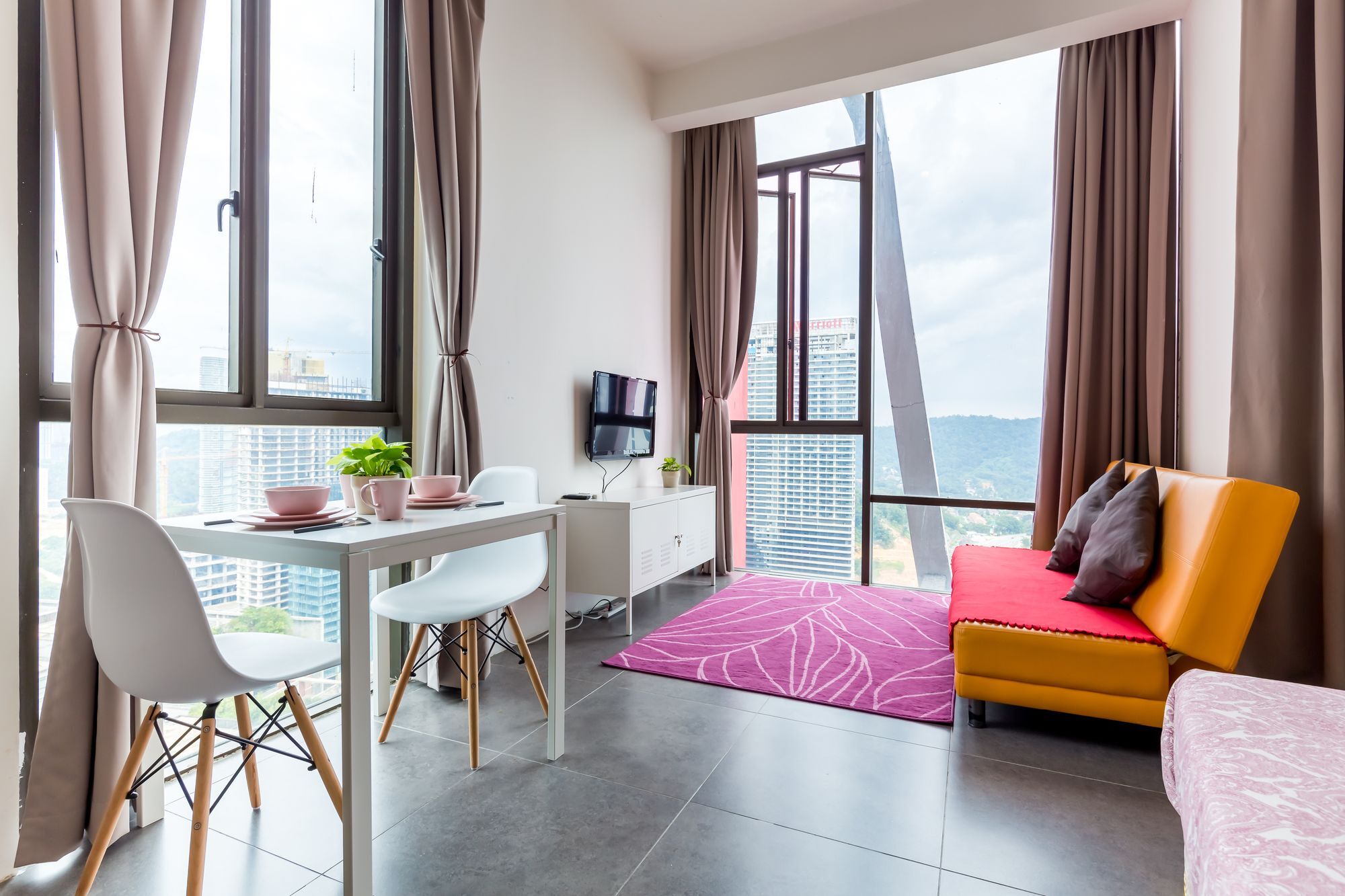 The 12 Suites @ Empire Damansara ペタリンジャヤ エクステリア 写真