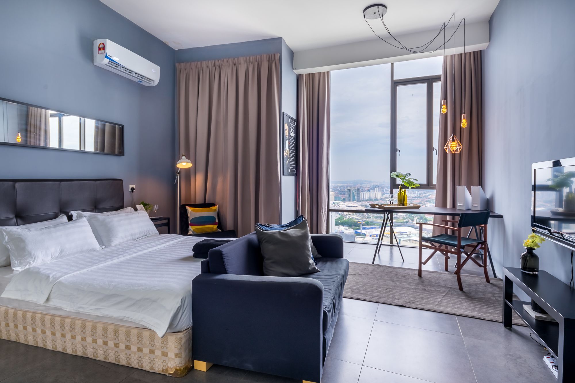 The 12 Suites @ Empire Damansara ペタリンジャヤ エクステリア 写真